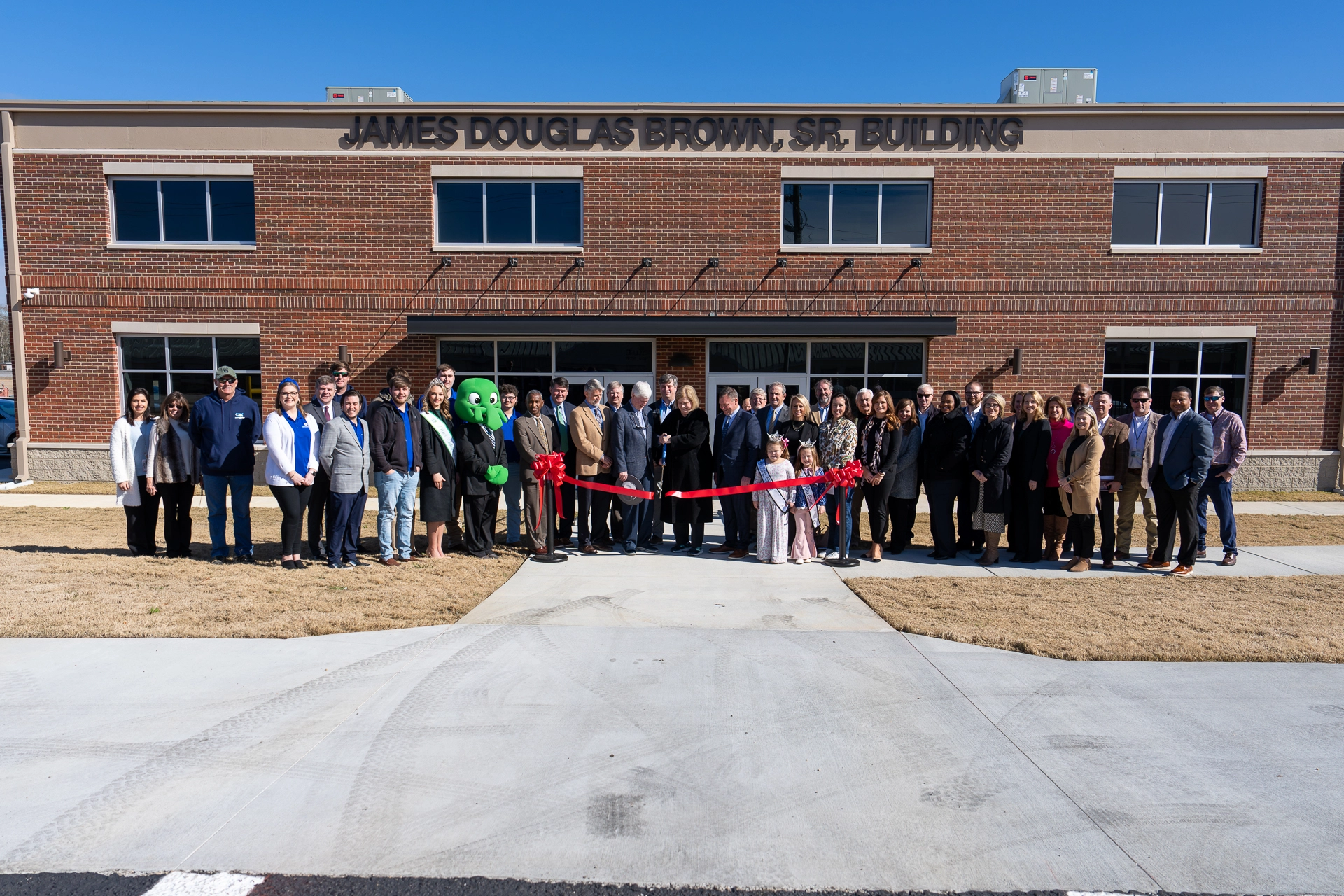 AAC celebrates opening of Brown Building